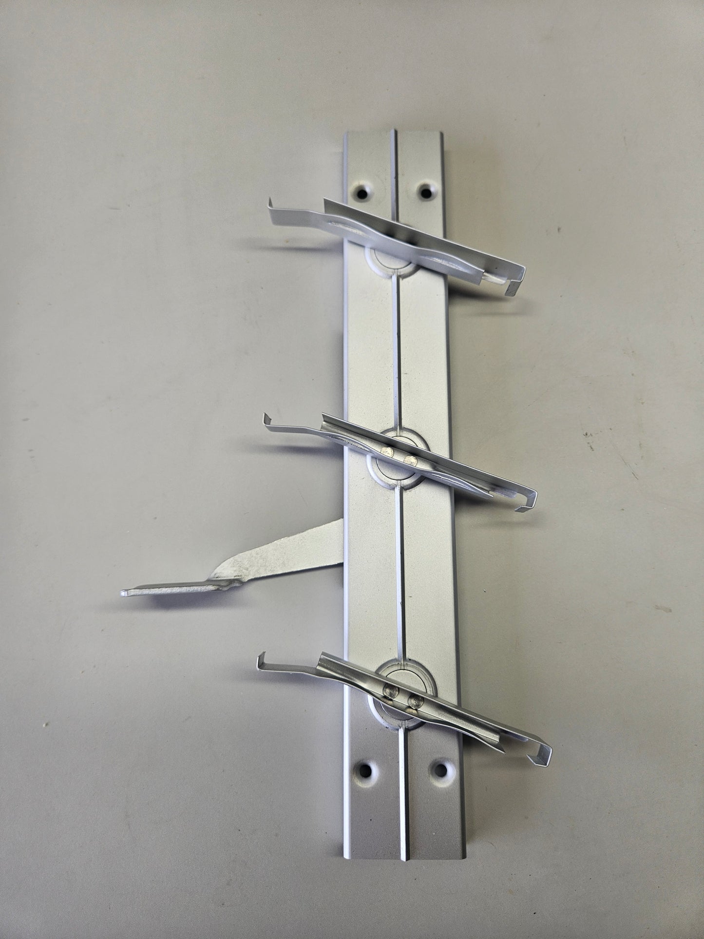 Sleek Jalousie Strip Hardware